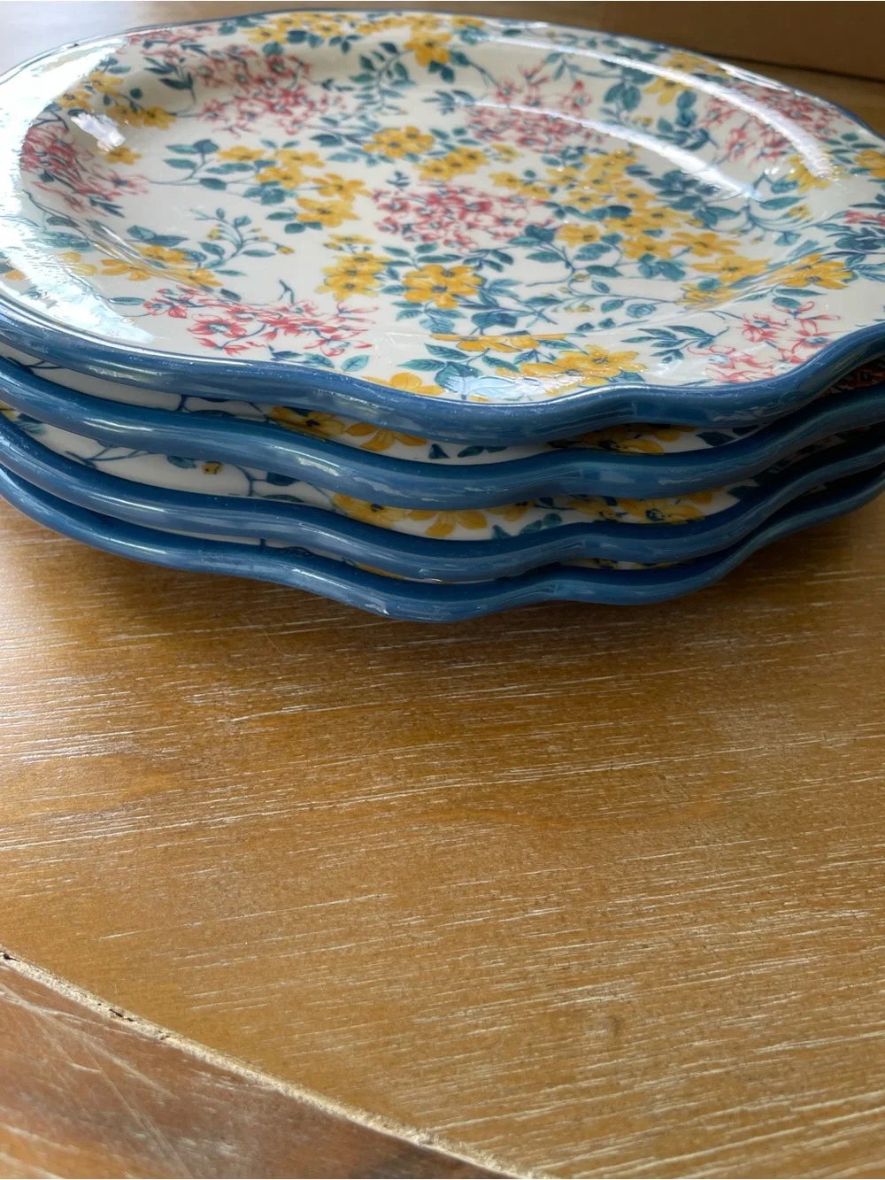 Pioneer Women Pretty Posies Scalloped Floral Dinner Plates 10.75”-  set of 4